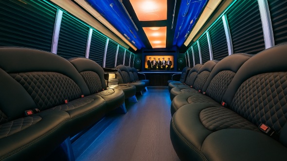 la vergne 20 passenger party bus
